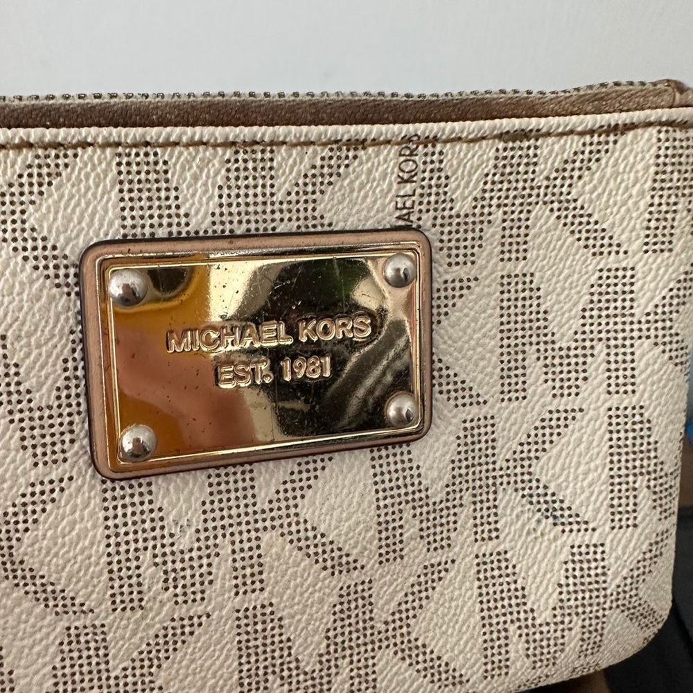 Wallet - Picture 2 of 3